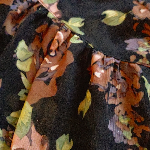 Large Green and Black Floral Johnny Martin Babydoll Dress - Picture 10 of 17